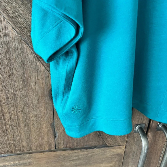 Athleta Bliss Crew Neck Soft Athleisure Sweatshirt Chandail Green Size 1X NWOT - Picture 7 of 8